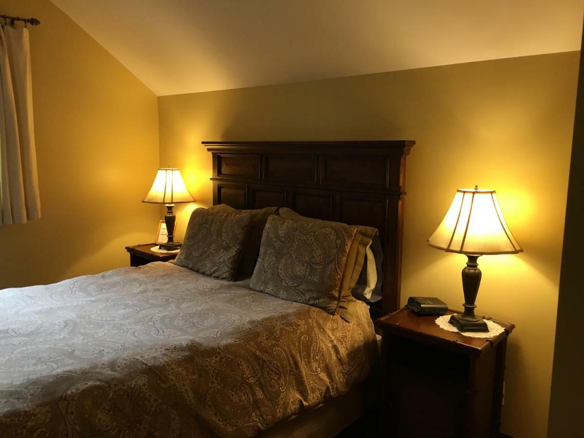 B&B Au Petit Marigot Mont-Tremblant Oda fotoğraf